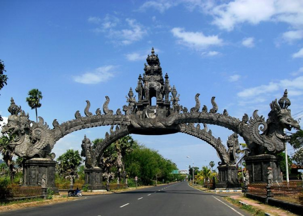
Отели на Бали снижают цены, чтобы подогреть интерес туристов к направлению
