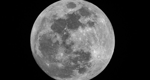 Яркость лунного света впервые измерят точно