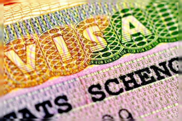 
Вступают в силу новые правила оформления Шенгенской визы. Что важно знать
