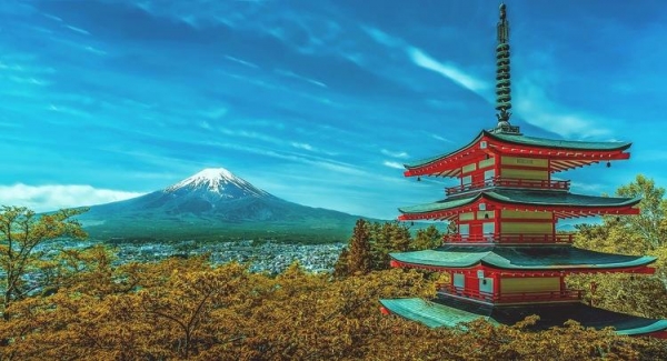 
Япония открывается для туристов, маски и другие ограничения остаются
