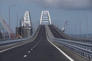 55-километровый мега-мост весом 400 000 тонн соединит <span id=