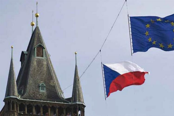 
Чехия вводит запрет на въезд российских туристов с 25 октября, но не всех
