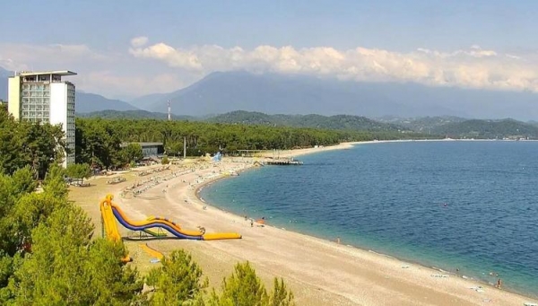 
Дешевый отдых на курортах Абхазии вновь откладывается
