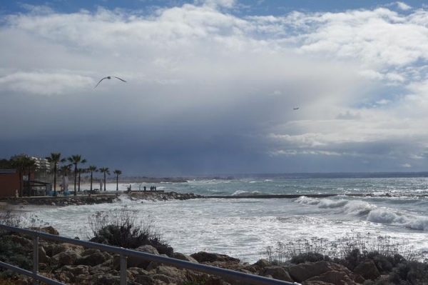 
На испанский остров Майорка обрушился шторм
