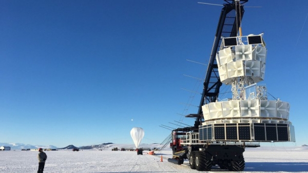 Найден источник аномальных нейтрино, обнаруженных в Антарктиде