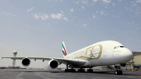 
А-380 Emirates получил уникальную золотую ливрею, посвященную 50-летию Королевства Бахрейн и ОАЭ
