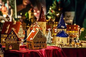 В какой город Европы дешевле всего поехать на Рождество?