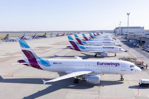 
Забастовка пилотов Eurowings затронула десятки тысяч пассажиров
