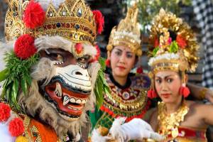 Новый год на Бали: с кем улететь дешевле?