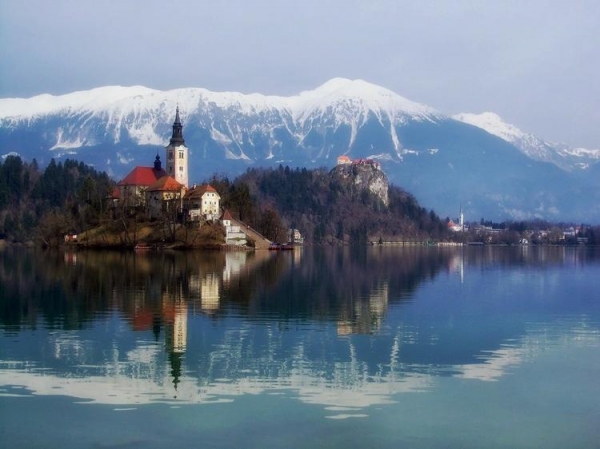 
Словения снимает ряд ограничений для иностранных туристов
