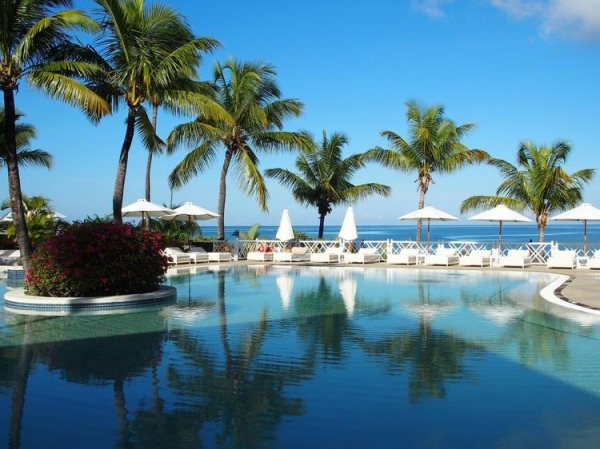 
Власти Маврикия опубликовали список безопасных сертифицированных отелей для иностранных туристов
