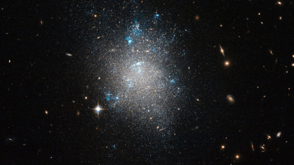 Найдены 19 галактик с «недостатком» темной материи