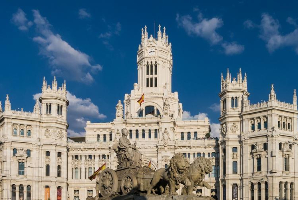 
В Мадриде обещают ввести новый туристический налог. Отели против
