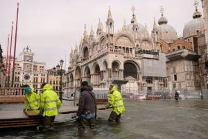 Венеция уходит под воду: затоплено 75% города 