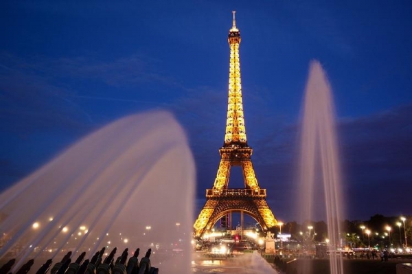 
На Эйфелеву башню в Париже теперь пускают только по QR-кодам
