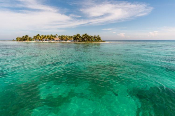 
Остров в Карибском море выставлен на продажу всего за 32 миллиона рублей

