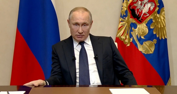 Путин продлил нерабочие дни и объявил о постепенном снятии ограничений