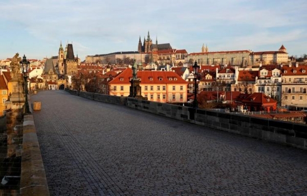 
В Чехии снова открываются магазины, теннисные корты и спортобъекты
