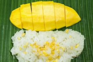 В Таиланде приготовят самую большую порцию клейкого риса с манго 