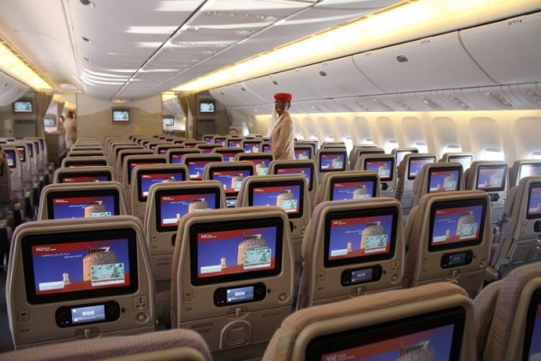 
Авиакомпания Emirates предложила пассажирам выкупать соседние места за 55 долларов США
