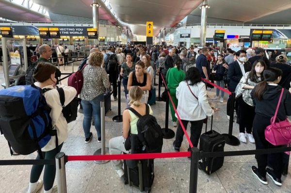 
Аэропорт Хитроу снимет ограничение по числу пассажиров в конце этого месяца
