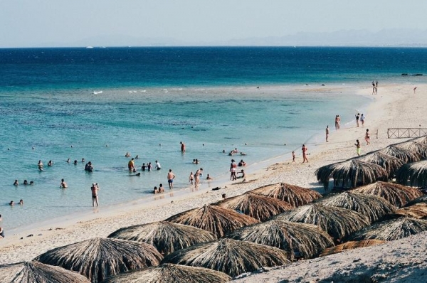 
Египет ужесточил правила въезда иностранных туристов на курорты Красного моря
