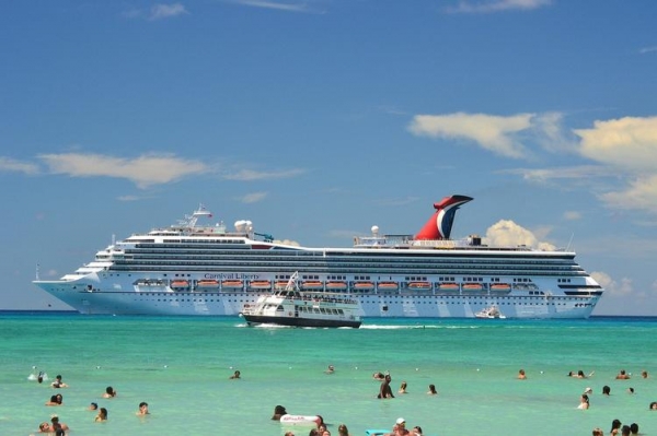 
Carnival Cruise Lines ужесточила масочный режим на своих круизных лайнерах
