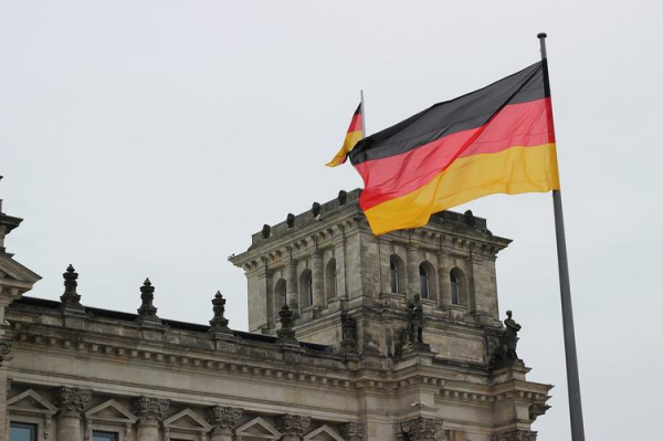 
Германия временно облегчит получение виз для пострадавших в Турции и Сирии
