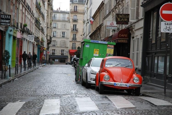 
В Париже ограничили максимальную скорость движения автомобилей
