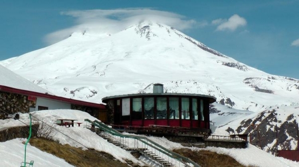 
В Приэльбрусье из-за снежных лавин закрыли Чегет и другие популярные горнолыжные курорты
