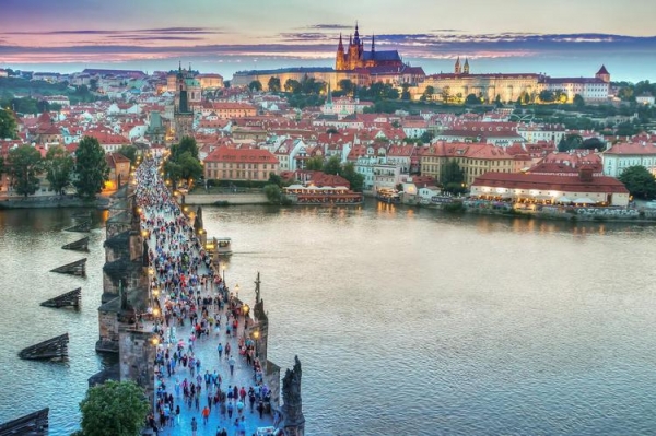 
Чехия отменила контрольные проверки для прибывающих из-за границы
