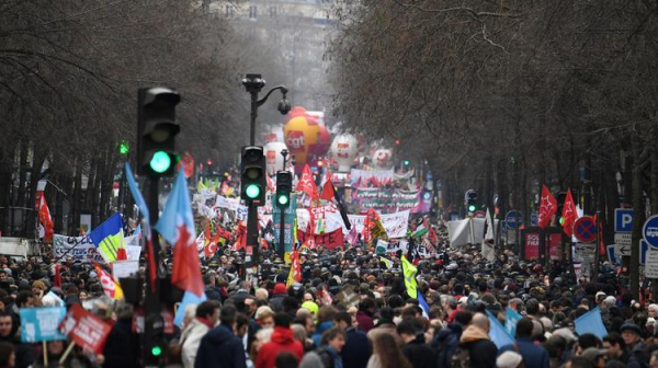 
В Париже наступил сороковой день забастовок
