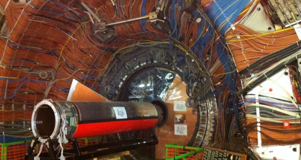 Физики из CERN открыли необычную частицу