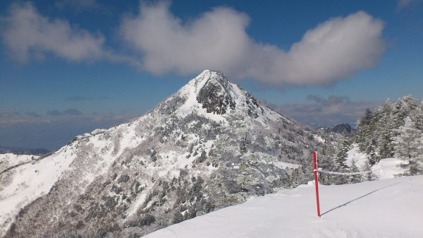 
В Японии горнолыжные курорты закрываются, зато на Кипре со снегом все в порядке
