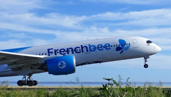 
Французский лоукостер поставил новые рейсы из Парижа в Нью-Йорк всего за 139 долларов
