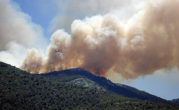 
Сильные пожары в Европе пока не удается взять под контроль
