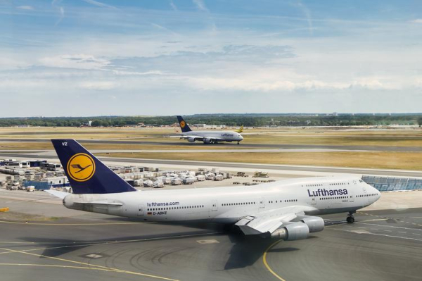 
Lufthansa снова будет летать внутри Европы на огромном Boeing 747

