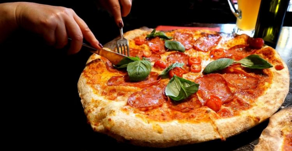 
В Италии до 5 евро снизили цену на пиццу Sant'Antuono
