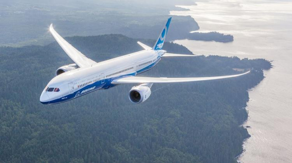 
Власти призывают провести новые проверки лайнеров Boeing 787 Dreamliner
