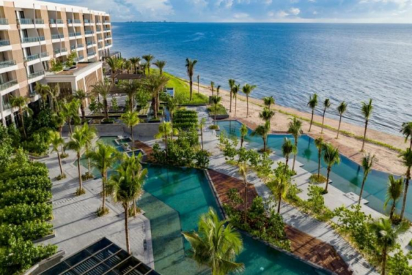 
В мексиканском Канкуне открылся новый роскошный отель Waldorf Astoria
