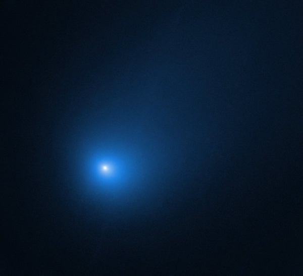 «Хаббл» получил удивительные снимки первой межзвездной кометы