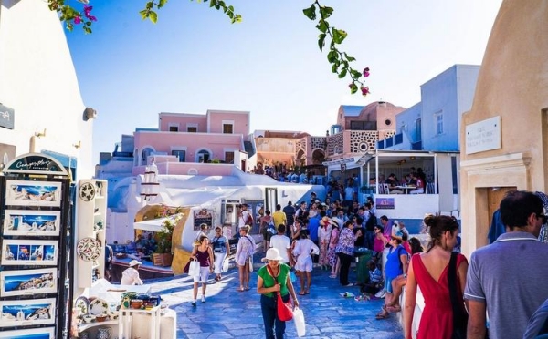 
Власти Греции внесли ясность: туристический сезон в этом году начнется в июне
